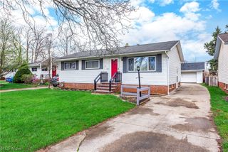 902 Colonel Drive, Cleveland, OH 44109