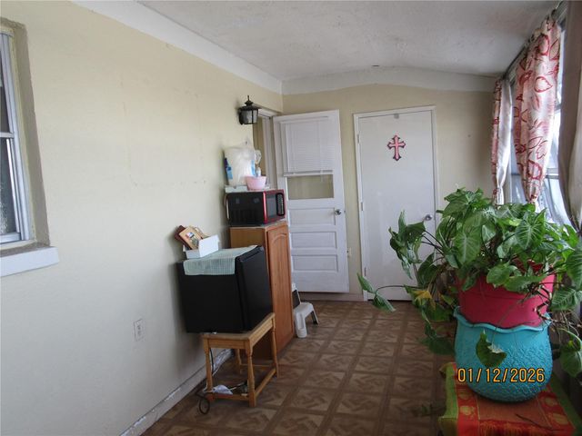 1900 59TH AVENUE N 305, St Petersburg, FL 33714