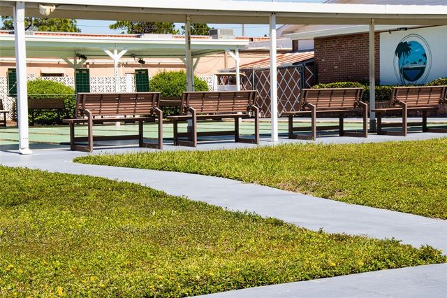 1900 59TH AVENUE N 305, St Petersburg, FL 33714