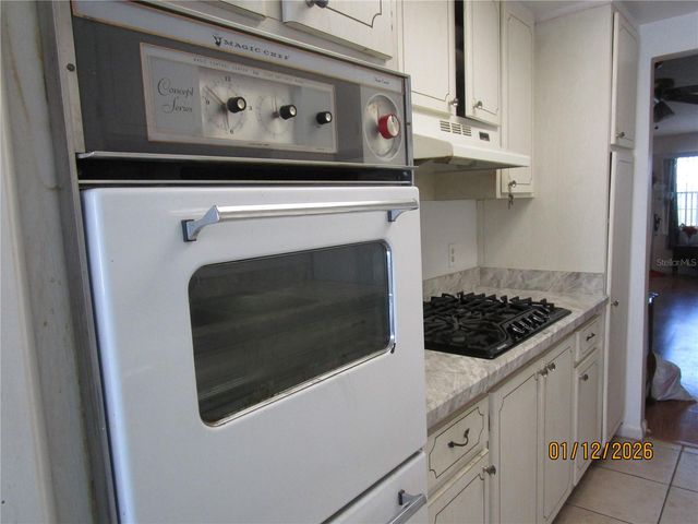 1900 59TH AVENUE N 305, St Petersburg, FL 33714