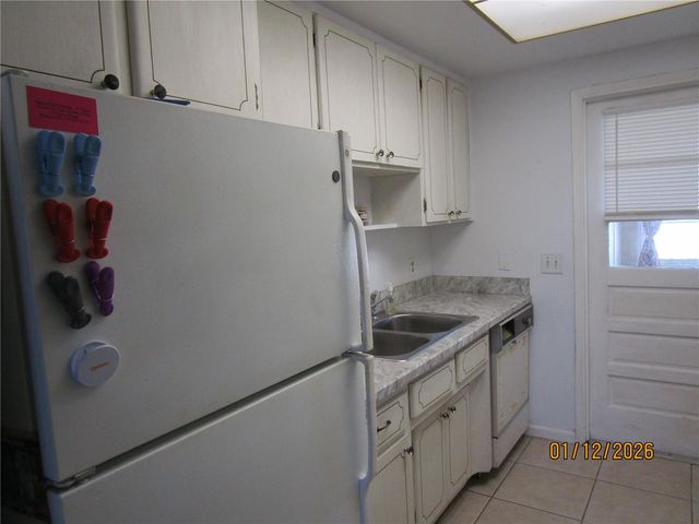 1900 59TH AVENUE N 305, St Petersburg, FL 33714