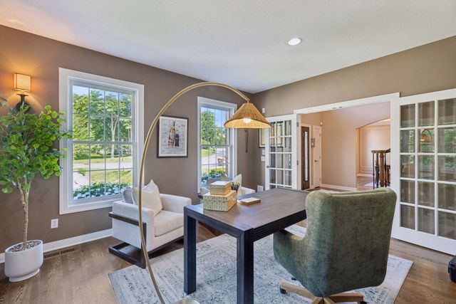 2012 Pine Ridge Drive, West Saint Paul, MN 55118