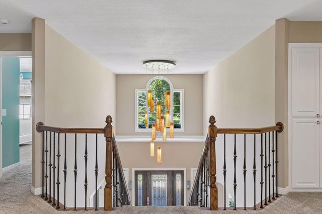 2012 Pine Ridge Drive, West Saint Paul, MN 55118