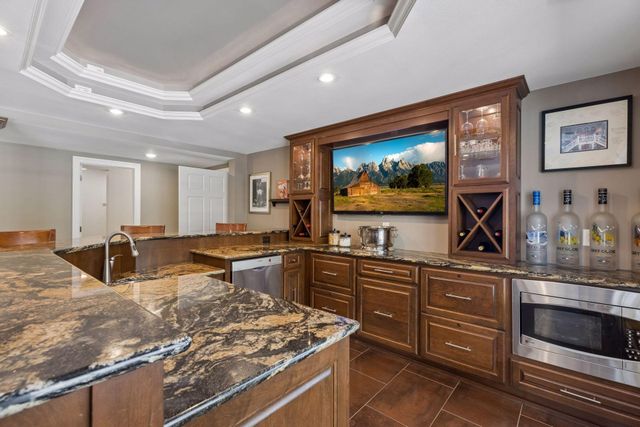 2012 Pine Ridge Drive, West Saint Paul, MN 55118