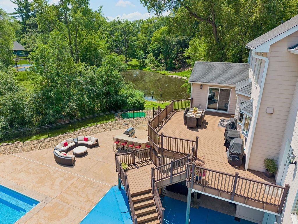 2012 Pine Ridge Drive, West Saint Paul, MN 55118 — photo 2