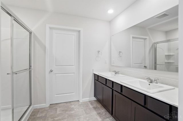 1716 Parkfield Way, Goshen Twp, OH 45122