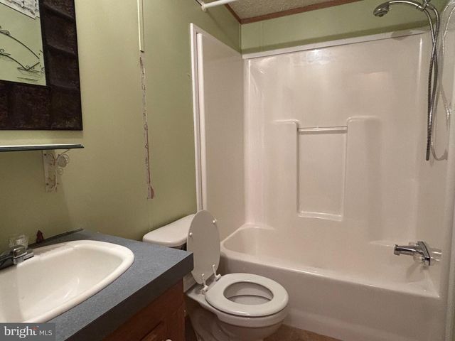 204 W WICONISCO AVE, Tower City, PA 17980