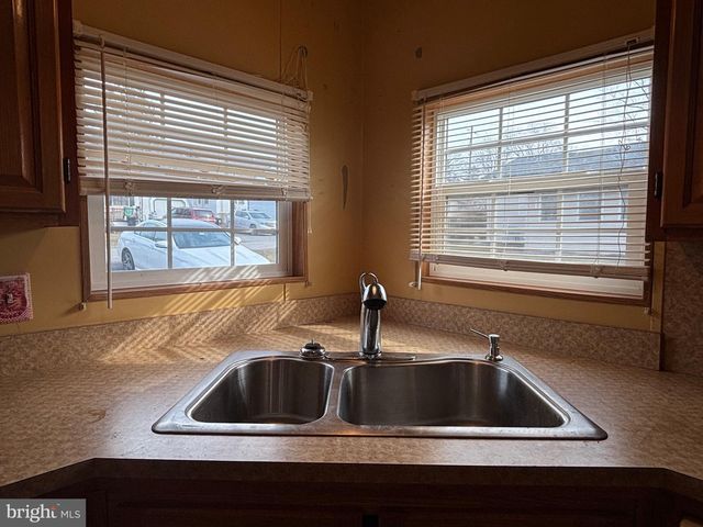 204 W WICONISCO AVE, Tower City, PA 17980