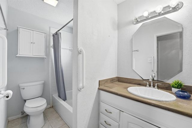 10622 Sagevale Lane, Houston, TX 77089