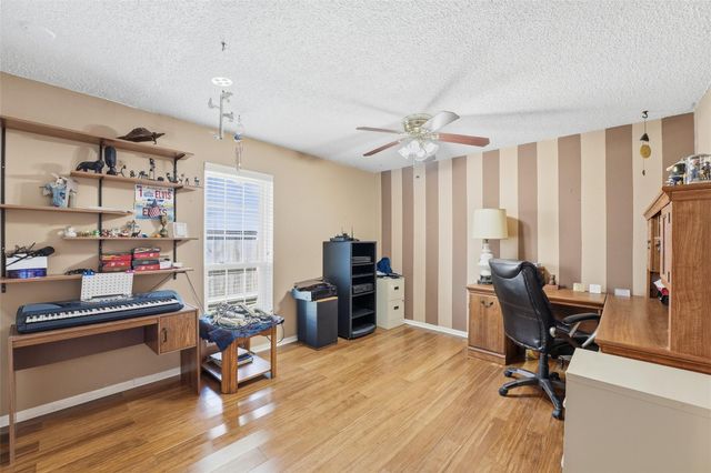 10622 Sagevale Lane, Houston, TX 77089