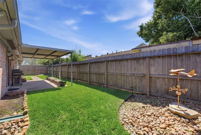 10622 Sagevale Lane, Houston, TX 77089