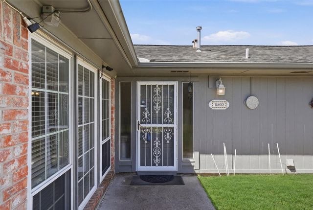 10622 Sagevale Lane, Houston, TX 77089