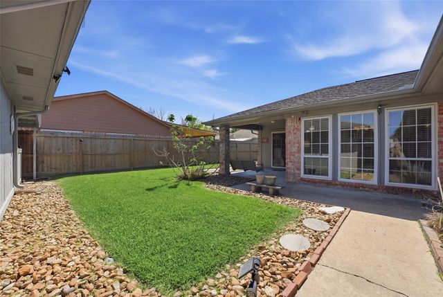 10622 Sagevale Lane, Houston, TX 77089