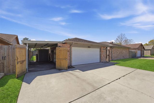 10622 Sagevale Lane, Houston, TX 77089