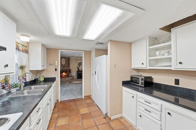 10622 Sagevale Lane, Houston, TX 77089