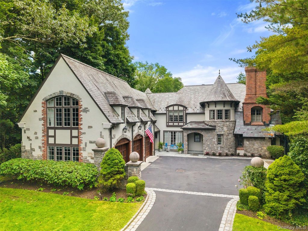 10 Broadmoor Road, Scarsdale, NY 10583 — photo 3