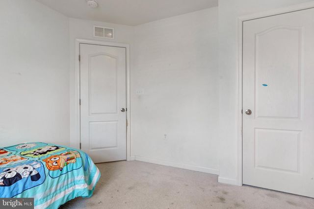 142 COMPOUND CIR, Martinsburg, WV 25403