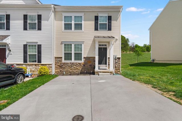 142 COMPOUND CIR, Martinsburg, WV 25403