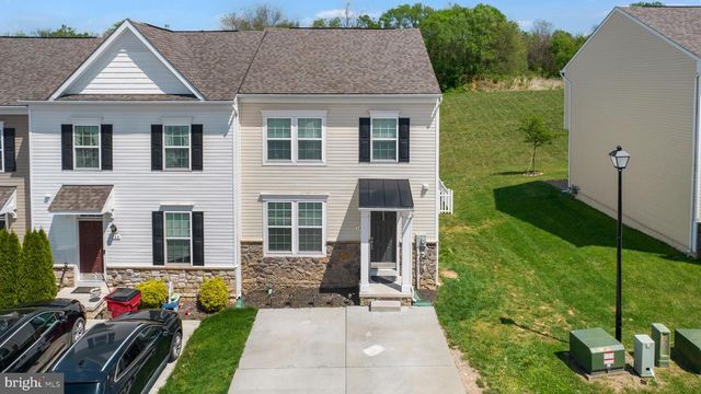 142 COMPOUND CIR, Martinsburg, WV 25403