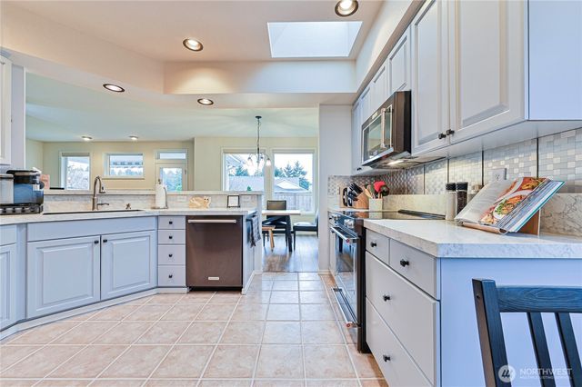 2014 38th Street Ct NW, Gig Harbor, WA 98335