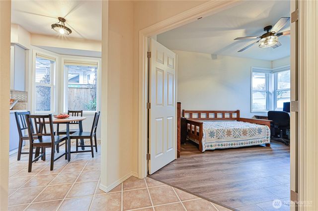 2014 38th Street Ct NW, Gig Harbor, WA 98335