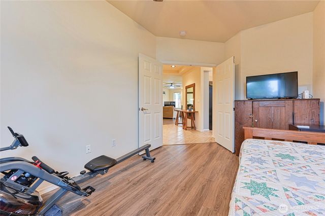 2014 38th Street Ct NW, Gig Harbor, WA 98335