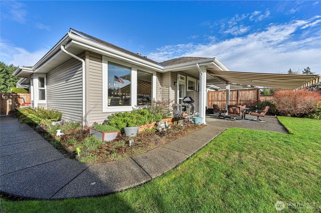 2014 38th Street Ct NW, Gig Harbor, WA 98335