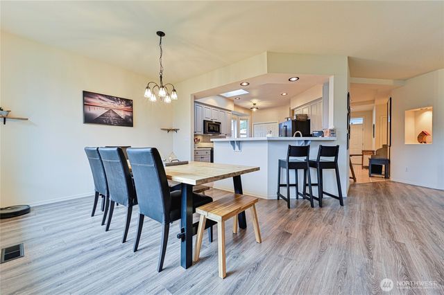 2014 38th Street Ct NW, Gig Harbor, WA 98335