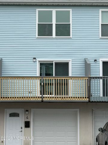 4 Beachway Avenue 9, Keansburg, NJ 07734