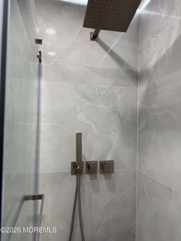 4 Beachway Avenue 9, Keansburg, NJ 07734