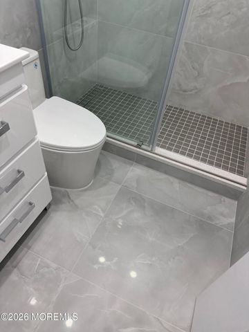 4 Beachway Avenue 9, Keansburg, NJ 07734