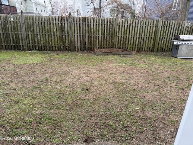 4 Beachway Avenue 9, Keansburg, NJ 07734