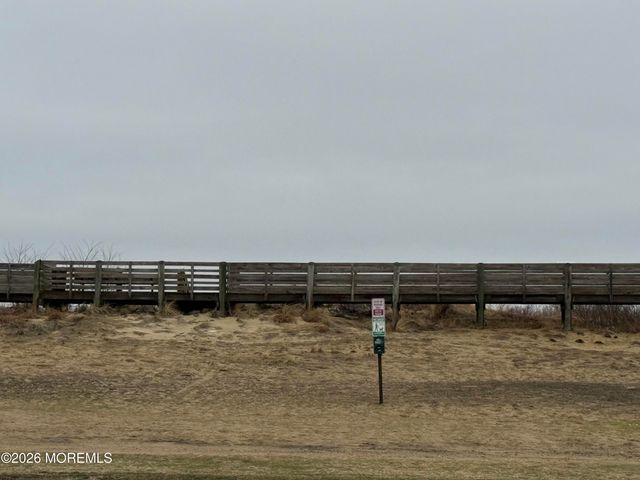 4 Beachway Avenue 9, Keansburg, NJ 07734