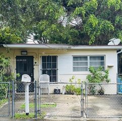 1205 NE 127th St 1211, North Miami, FL 33161
