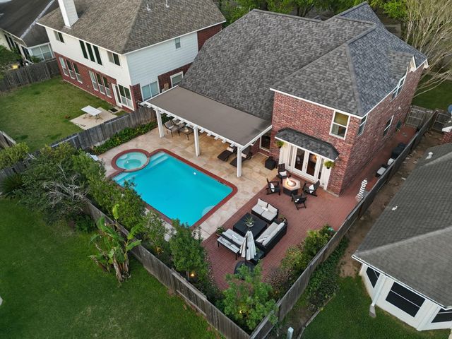 542 Ivy Cross Lane, Sugar Land, TX 77479