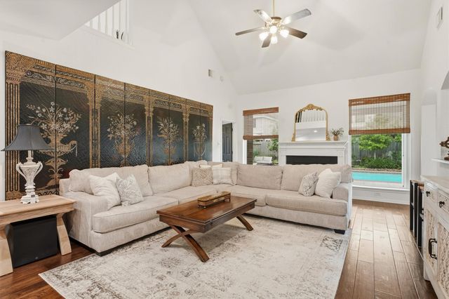 542 Ivy Cross Lane, Sugar Land, TX 77479