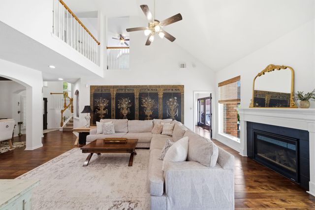 542 Ivy Cross Lane, Sugar Land, TX 77479