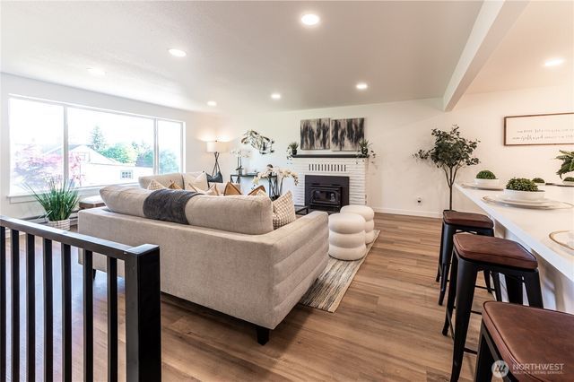931 Van Jan Street, Snohomish, WA 98290