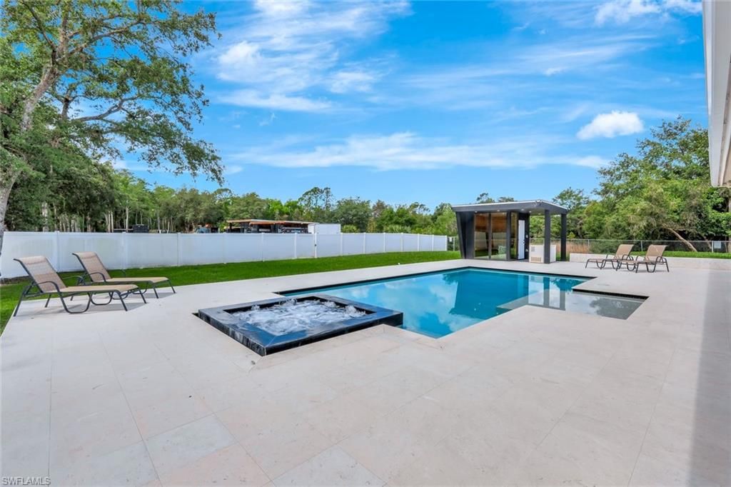 140 37th AVE NW, NAPLES, FL 34120 — photo 2
