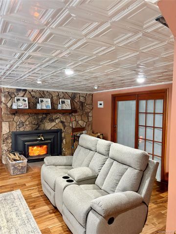 1 Old Minisink Road, Ellenville, NY 12428