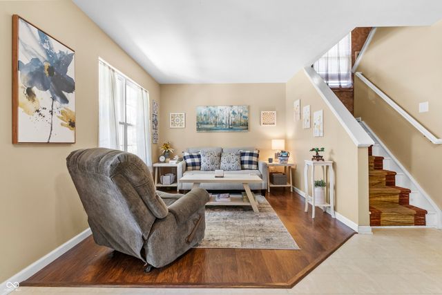 6618 Smithfield Drive, Indianapolis, IN 46237