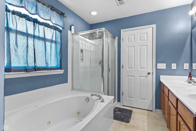 6618 Smithfield Drive, Indianapolis, IN 46237