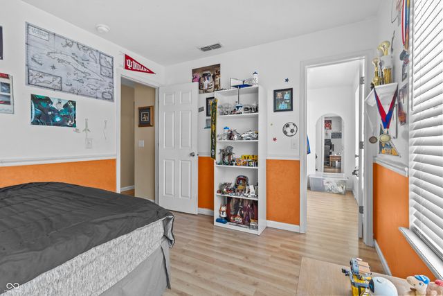 6618 Smithfield Drive, Indianapolis, IN 46237