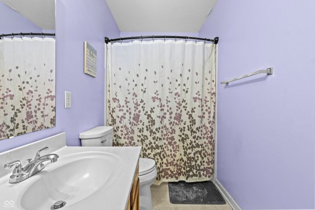 6618 Smithfield Drive, Indianapolis, IN 46237