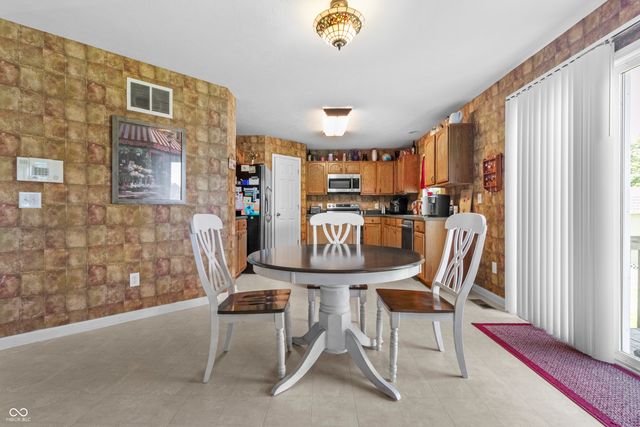 6618 Smithfield Drive, Indianapolis, IN 46237