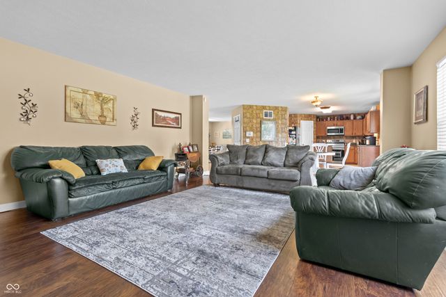 6618 Smithfield Drive, Indianapolis, IN 46237