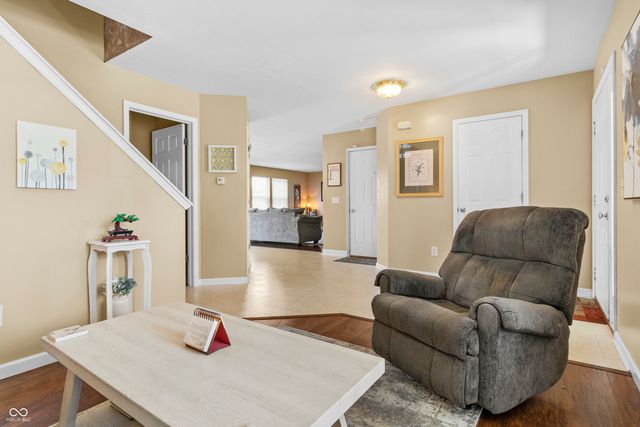 6618 Smithfield Drive, Indianapolis, IN 46237