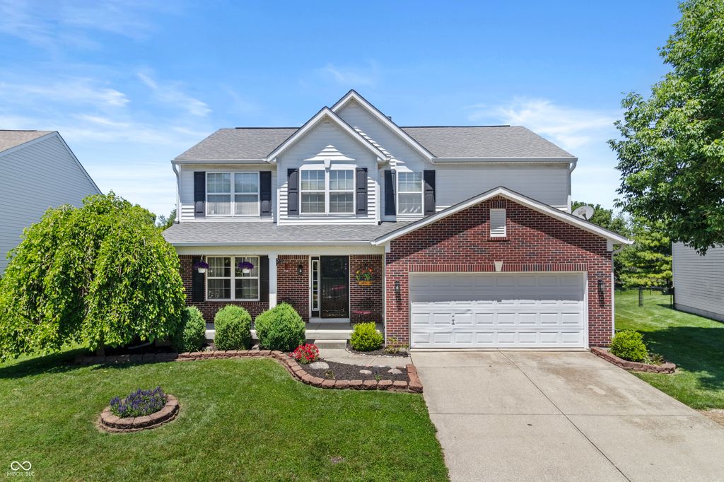 6618 Smithfield Drive, Indianapolis, IN 46237