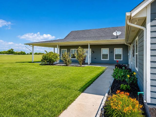 10380 N Gregory Road, Yukon, OK 73099
