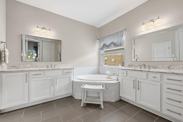 1848 Harvest Dance DR, Leander, TX 78641